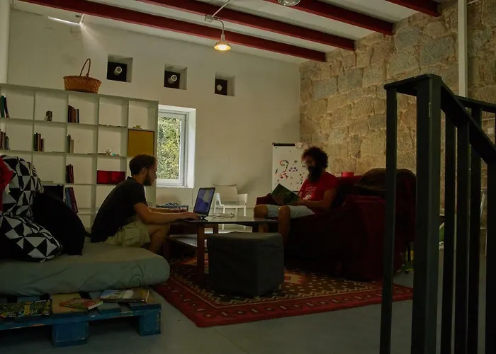 A Fabrica Da Luz بيت ضيافة Cristosende